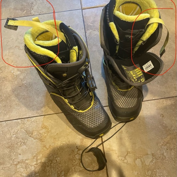 Salomon E-20 man’s Snowboard Boots size 12 main image 10